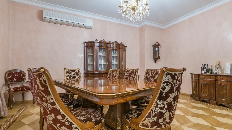 Дом в коттеджном поселке «Немчиновка», 900 кв.м., 9.5 сот. - продажа