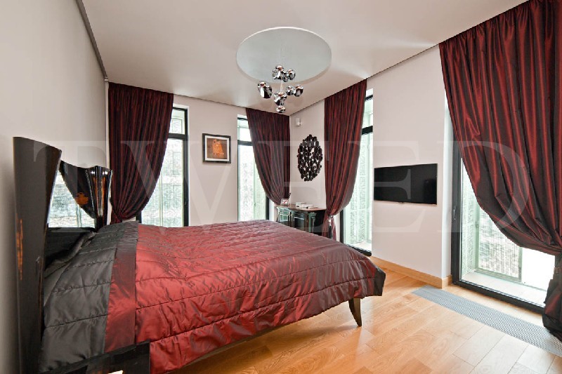 Квартира в жилом комплексе «Грюнвальд», 170 кв.м.