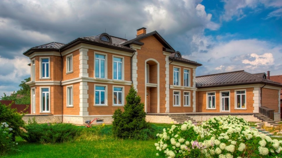 Дом в коттеджном поселке «Ильинское», 1200 кв.м., 25 сот. - продажа