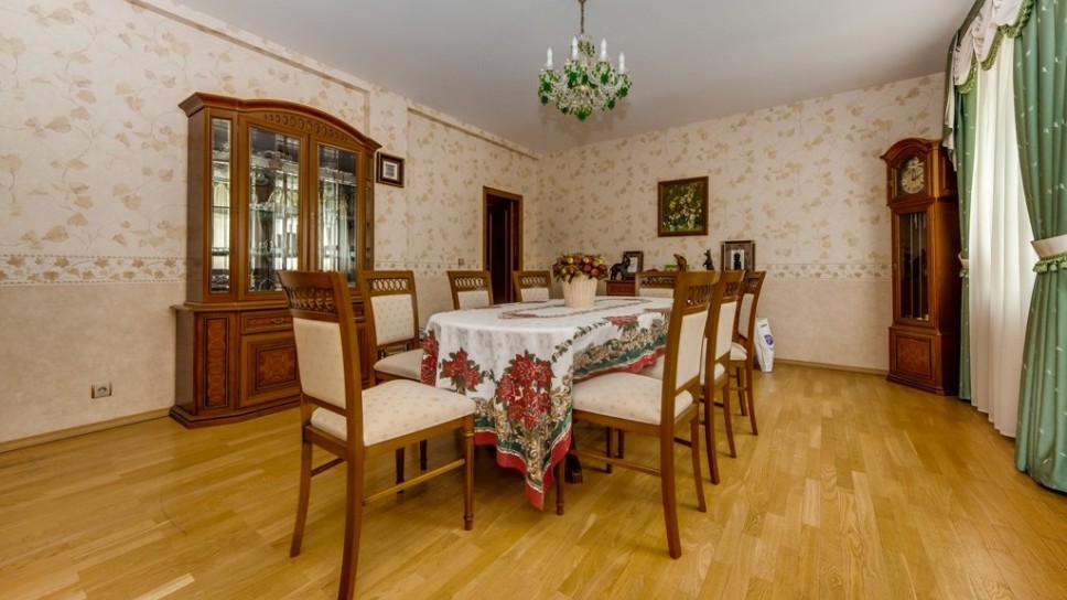 Дом в коттеджном поселке «Иславское», 485 кв.м., 20 сот. - продажа