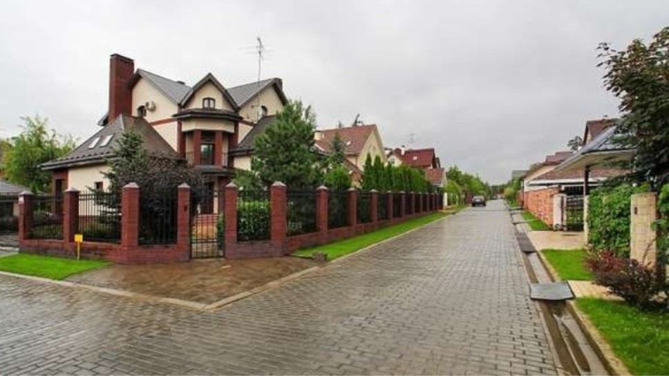 Дом в коттеджном поселке «Рублевский», 350 кв.м., 24 сот. - продажа